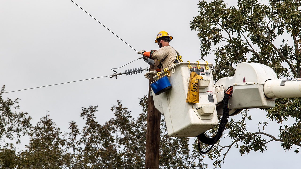Entergy Mississippi crews continue to make progress restoring power after Hurricane Delta struck the area Saturday morning.